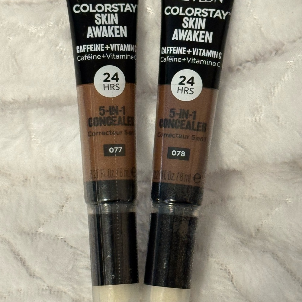 2x Revlon ColorStay Skin Awaken Concealer